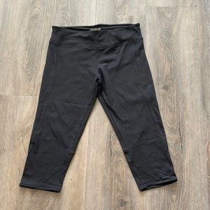 Hurley/Nike Dri-Fit cropped leggings